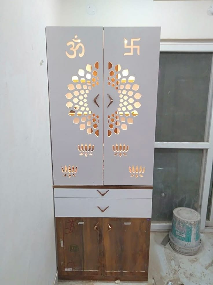 Compact mandir unit